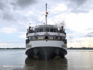 Nam Phát Ship hạ thuỷ 2 siêu du thuyền sau sửa chữa, tân trang
