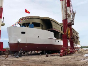 Nam Phát Ship hạ thuỷ du thuyền Heritage 20 phòng ngủ hạng sang